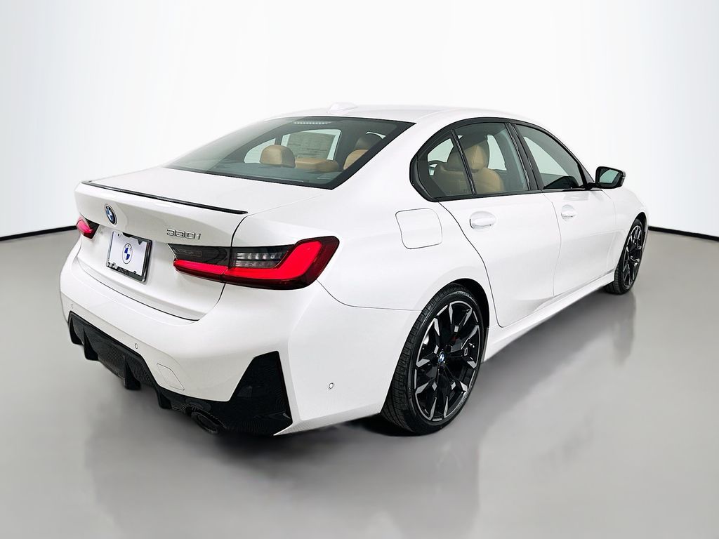 Thumbnail: 2026 BMW 3 Series - 5