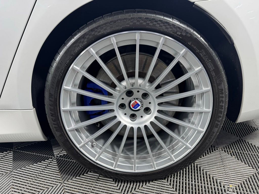 Thumbnail: 2022 BMW 7 Series - 12