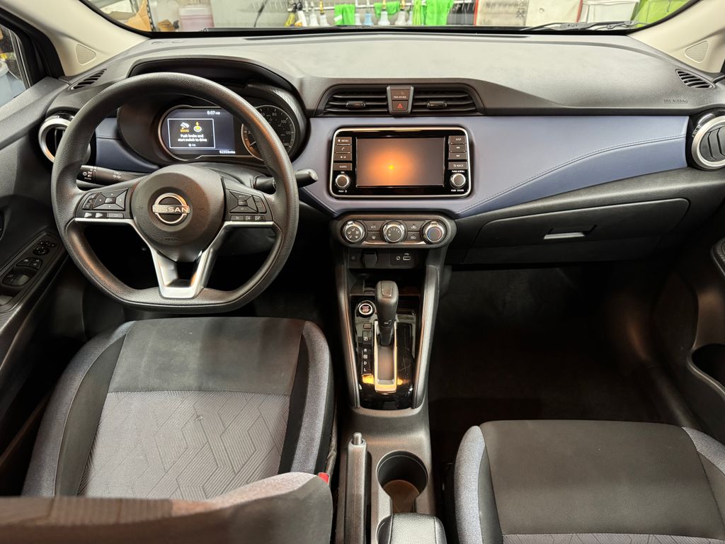 2023 Nissan Versa 1.6 SV
