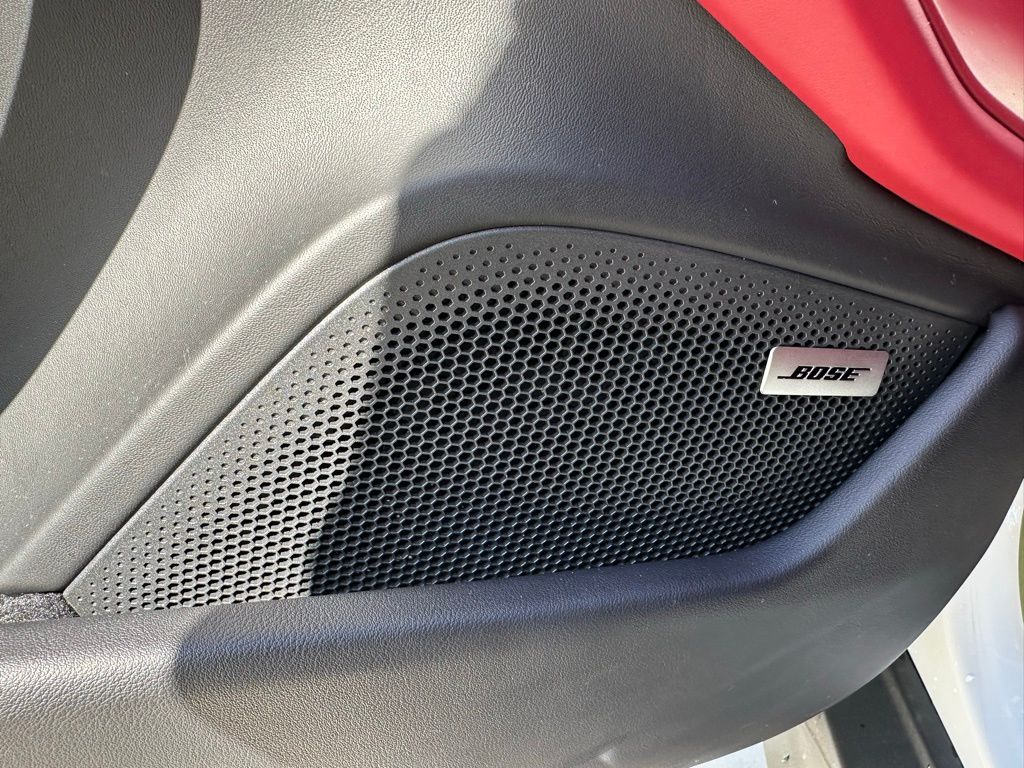 Thumbnail: 2022 Porsche Taycan - 21