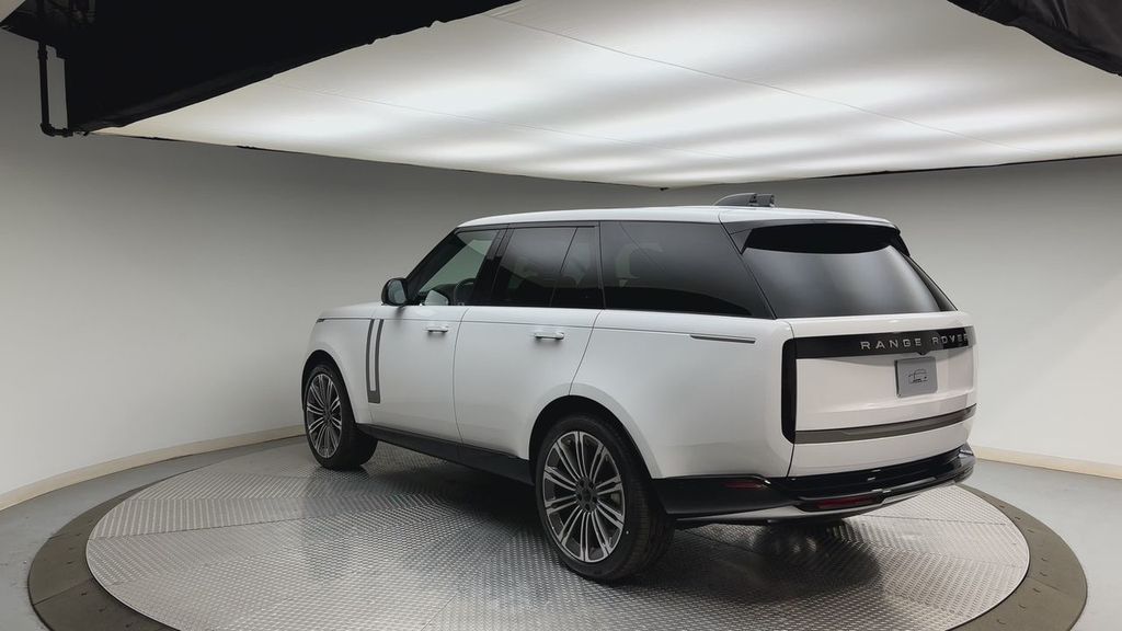 Thumbnail: 2026 Land Rover Range Rover - 4