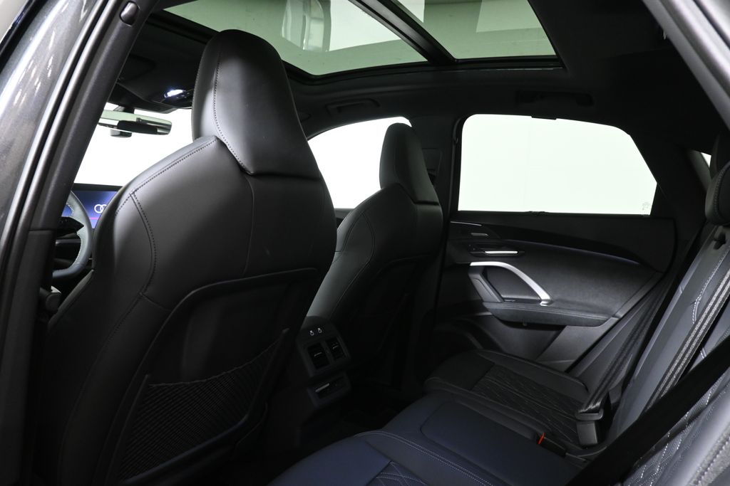 Thumbnail: 2026 Audi SQ5 - 27