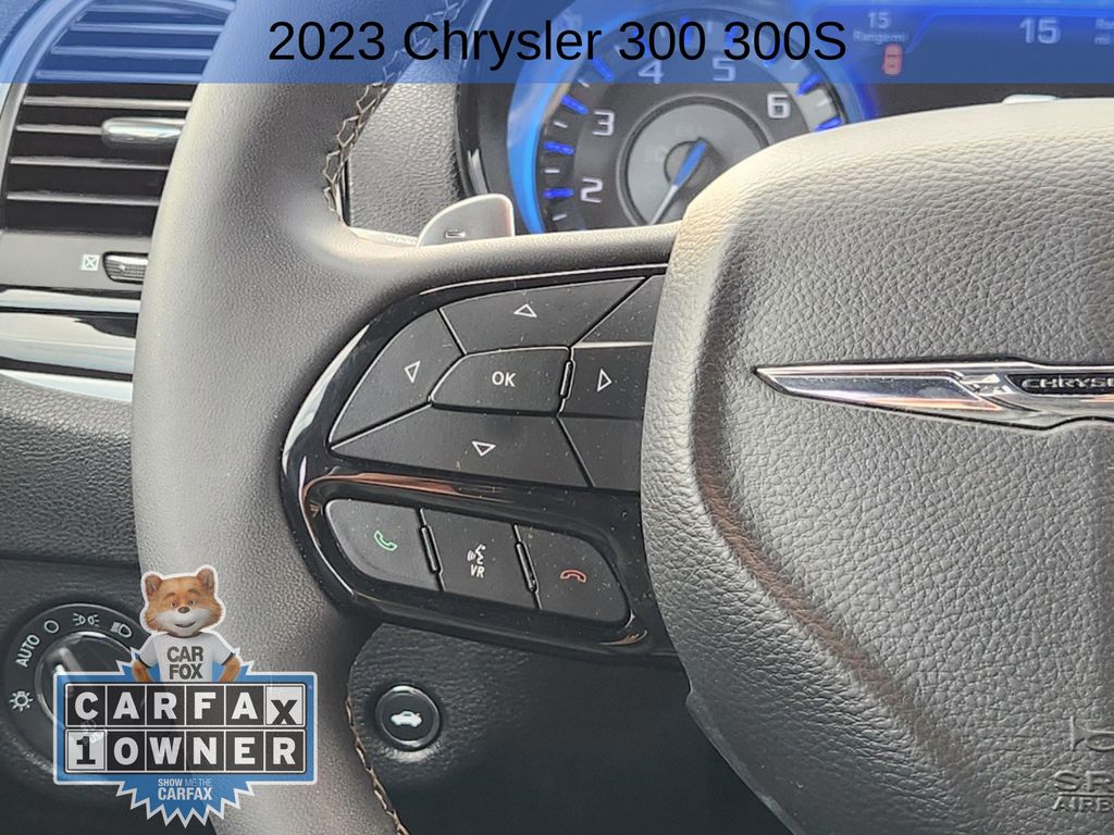 2023 Chrysler 300 S 27