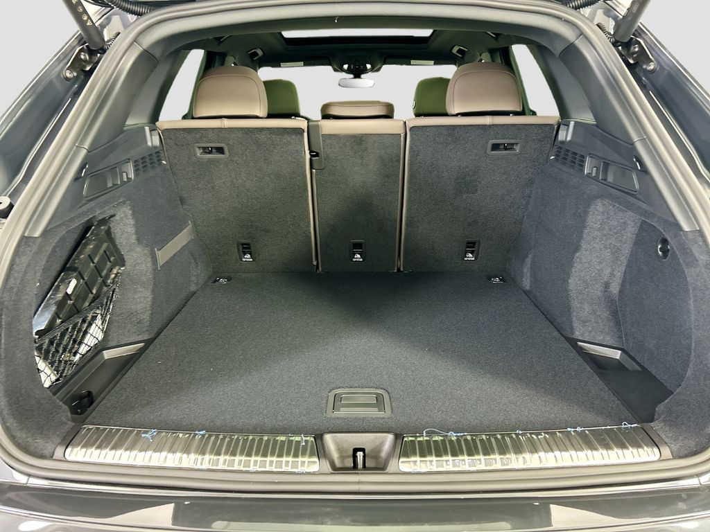 Thumbnail: 2025 Audi Q5 - 28