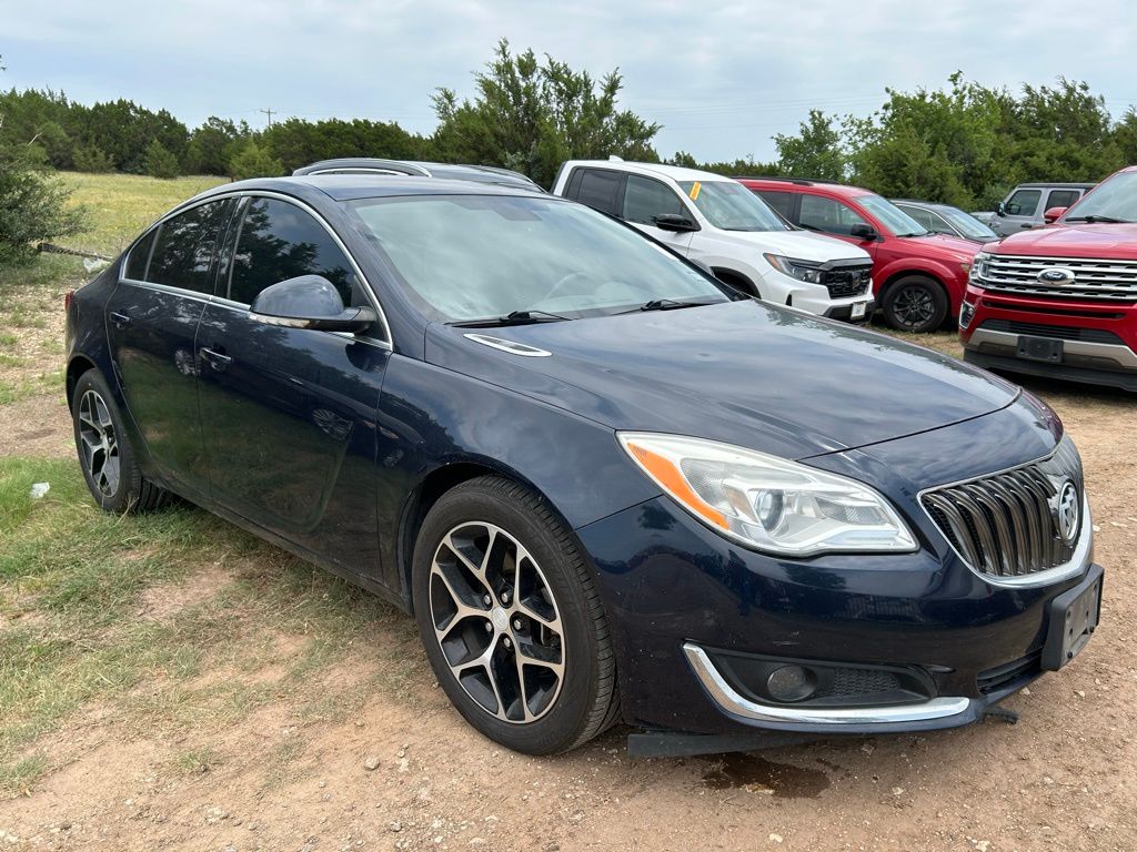 2017 Buick Regal  4