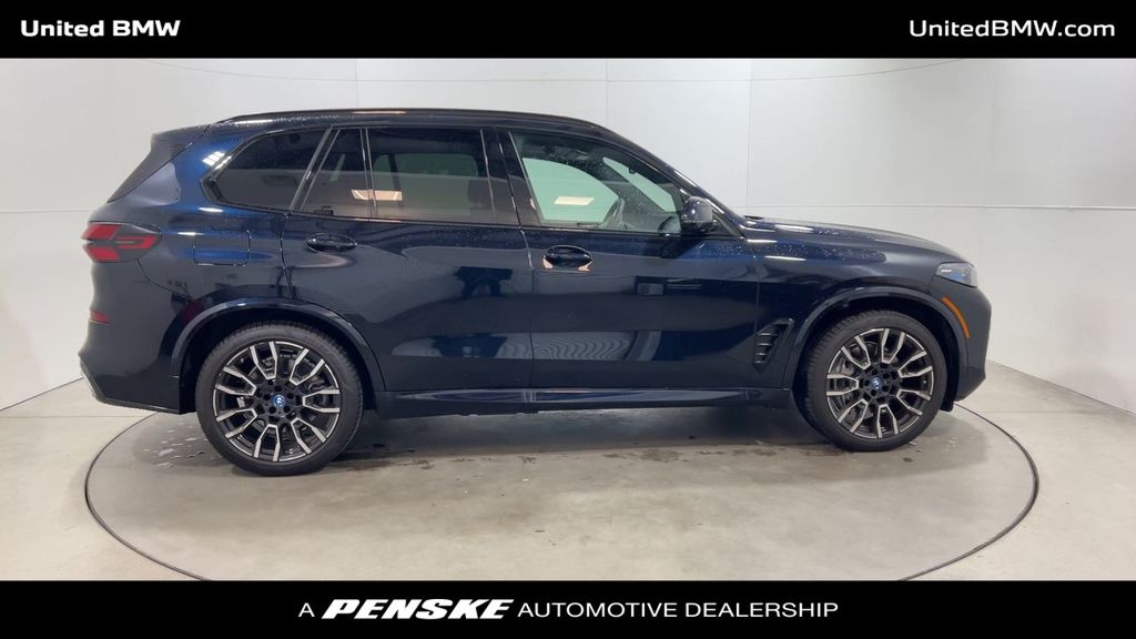 2025 BMW X5 xDrive50e 9