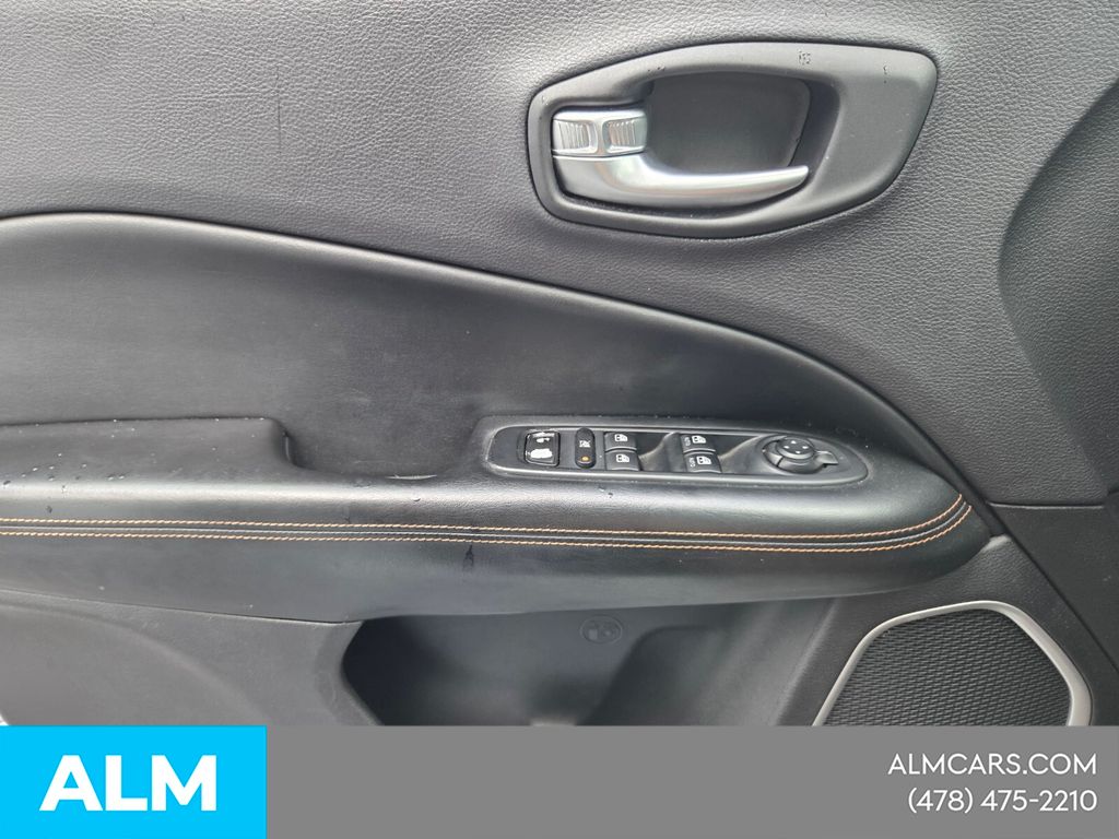 Used 2018 White Jeep Limited image 29