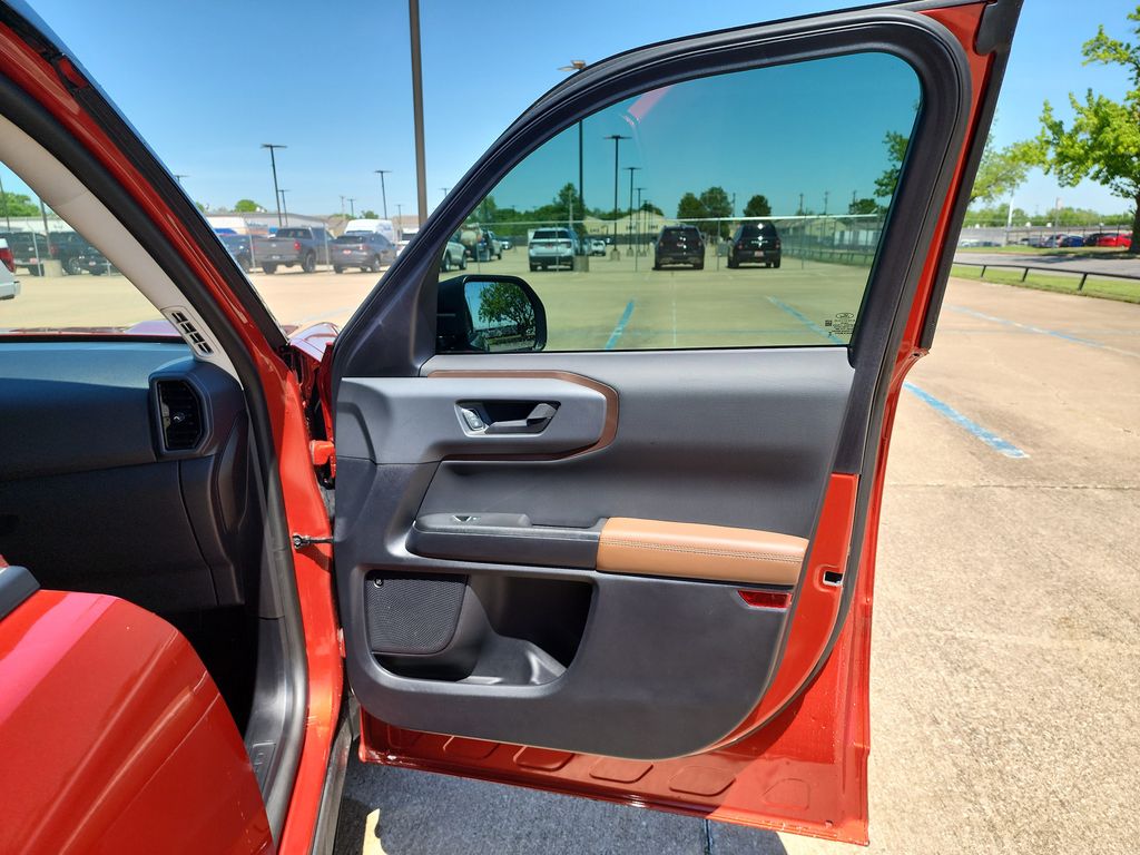 2024 Ford Bronco Sport Outer Banks photo
