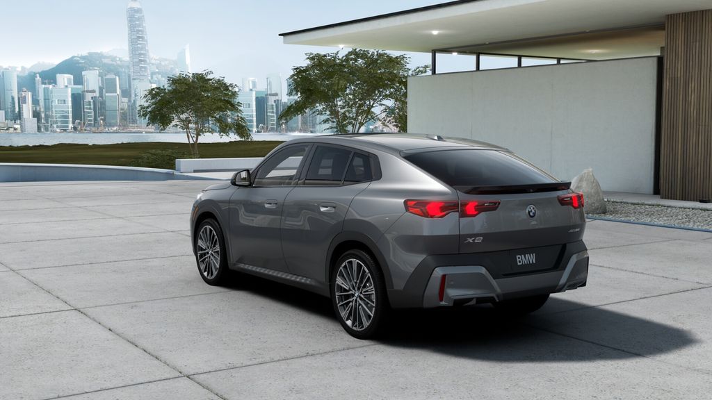 Thumbnail: 2027 BMW X2 - 20