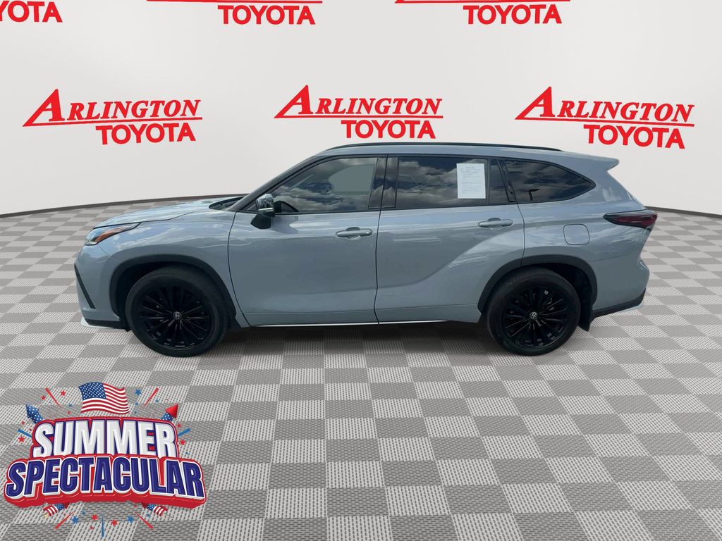 Used 2025 Toyota Highlander SUV