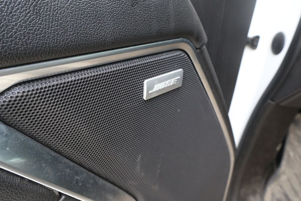 Thumbnail: 2022 Chevrolet Silverado 1500 - 16