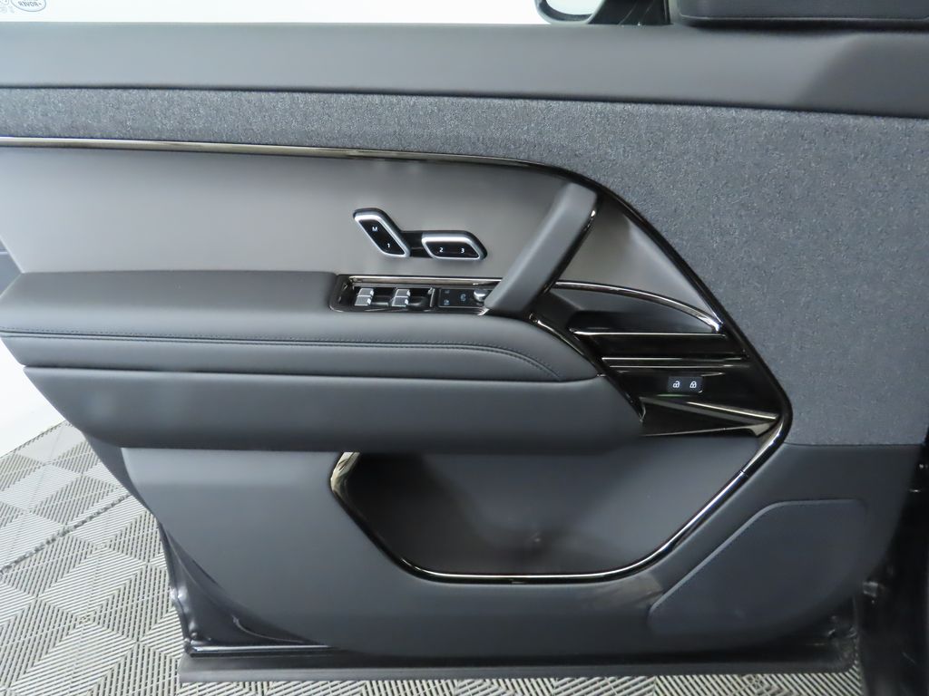 Thumbnail: 2025 Land Rover Range Rover Sport - 26