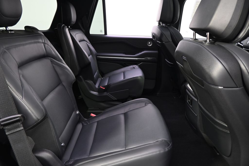 New 2026 White Lincoln Reserve image 18