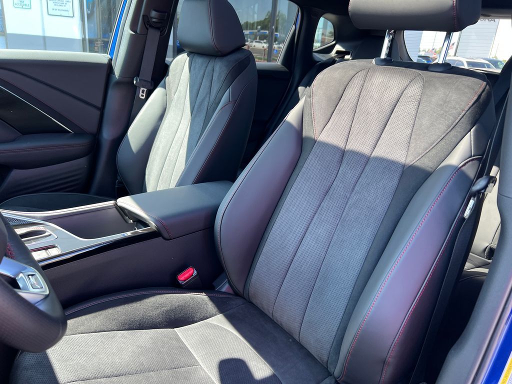 Thumbnail: 2025 Acura ADX - 16