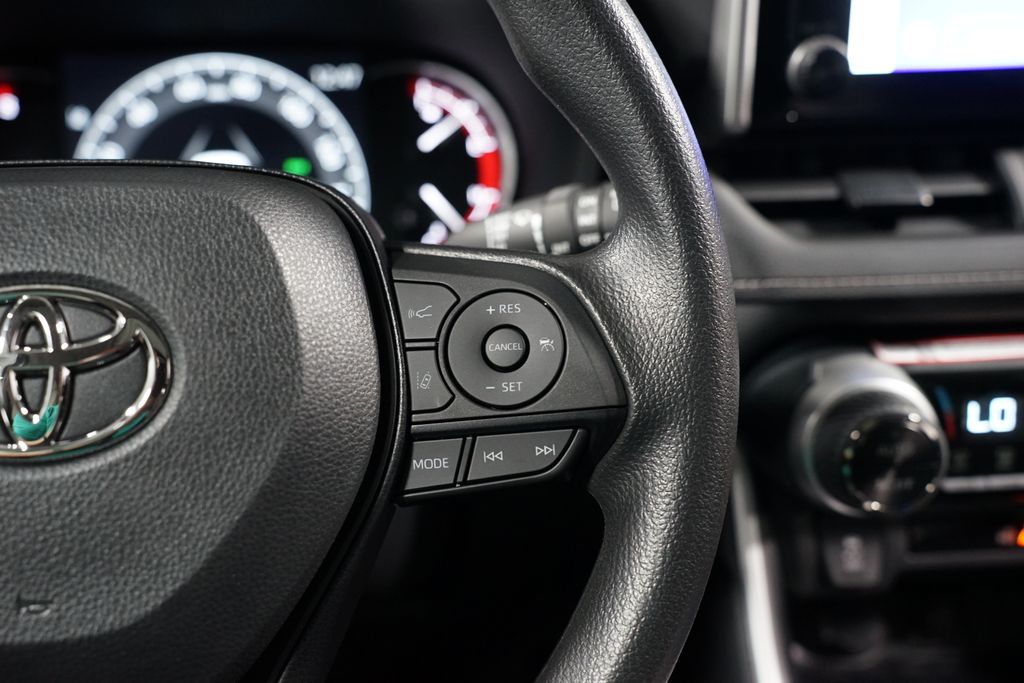 Thumbnail: 2025 Toyota RAV4 - 13