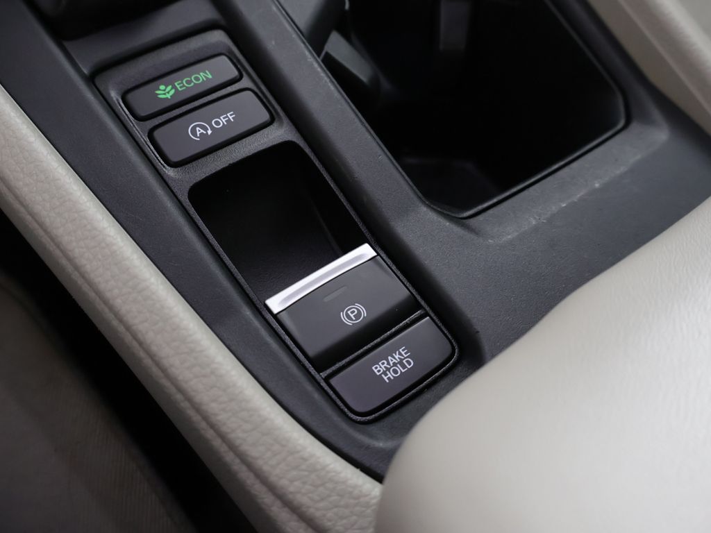 Used 2023 Red Honda LX image 41