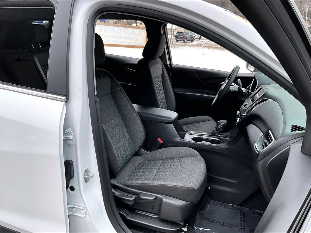 2023 Chevrolet Equinox — photo 11