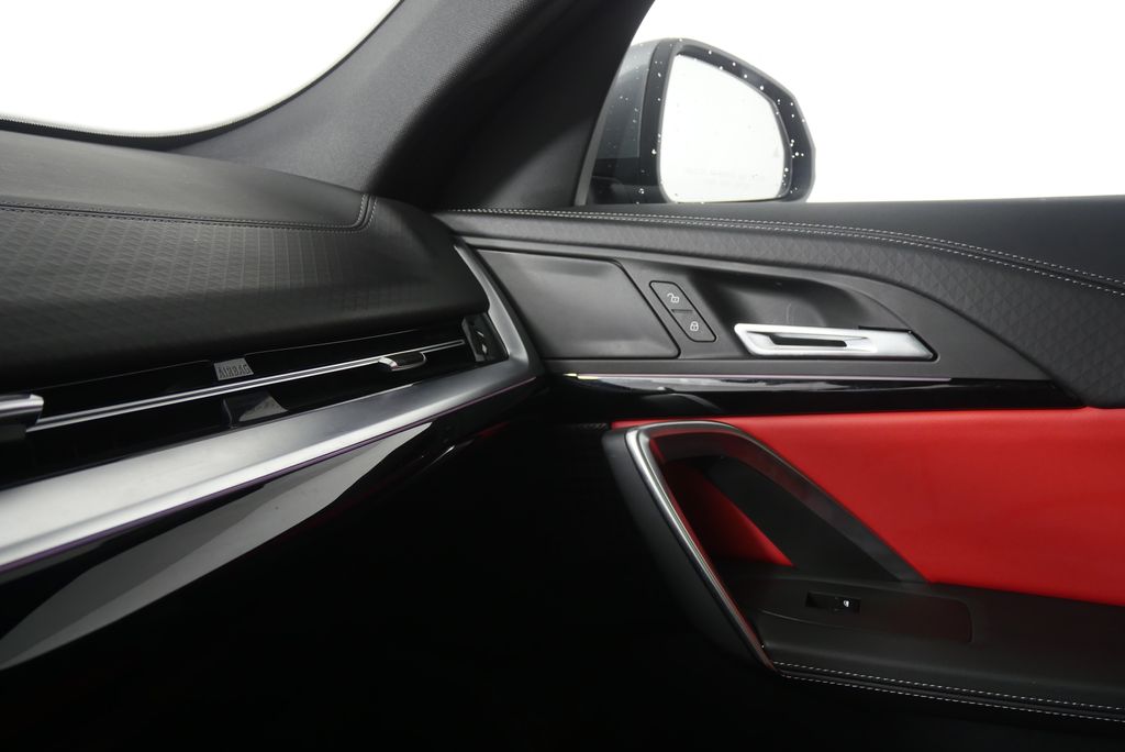 Thumbnail: 2025 BMW X2 - 26