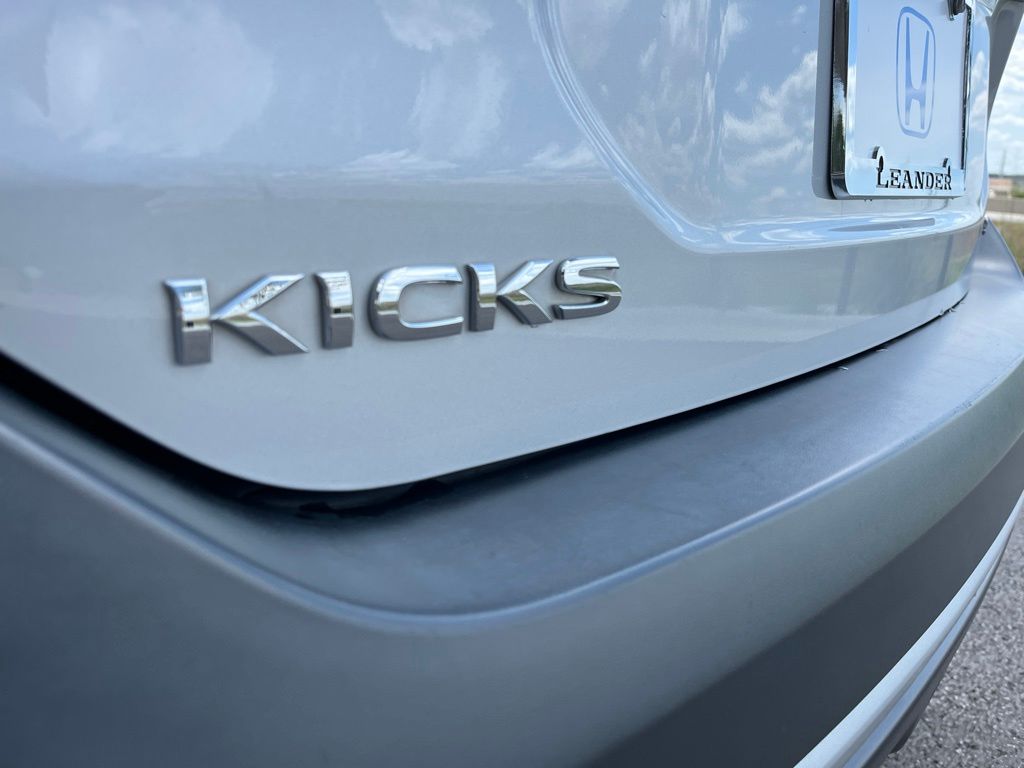 Thumbnail: 2019 Nissan Kicks - 8