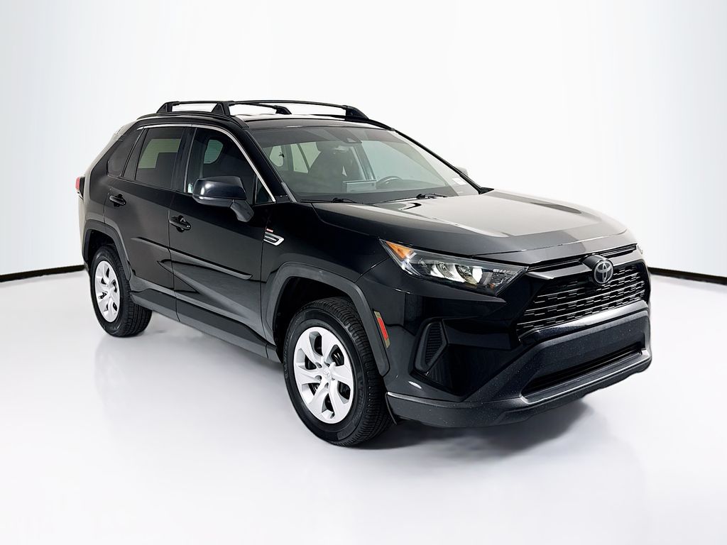 Thumbnail: 2021 Toyota RAV4 - 3
