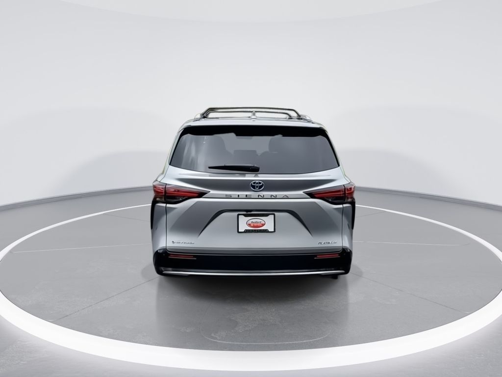 2025 Toyota Sienna Platinum 7