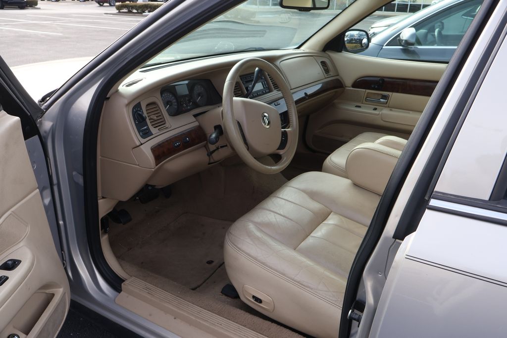 2007 Mercury Grand Marquis LS 11