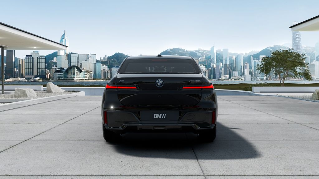 Thumbnail: 2026 BMW i7 - 32