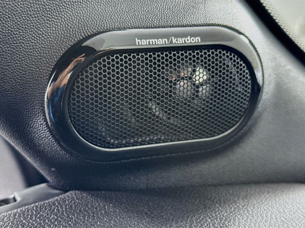 Thumbnail: 2021 MINI Cooper - 19