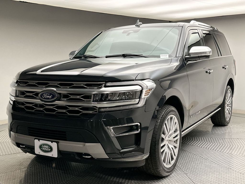 2022 Ford Expedition Platinum -
                Paramus, NJ