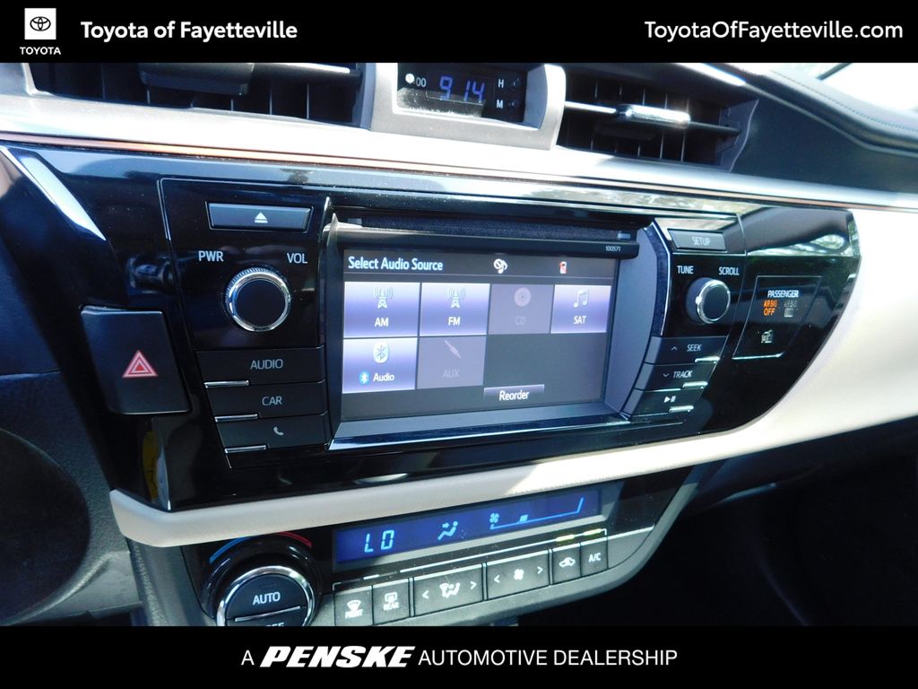 Thumbnail: 2016 Toyota Corolla - 9