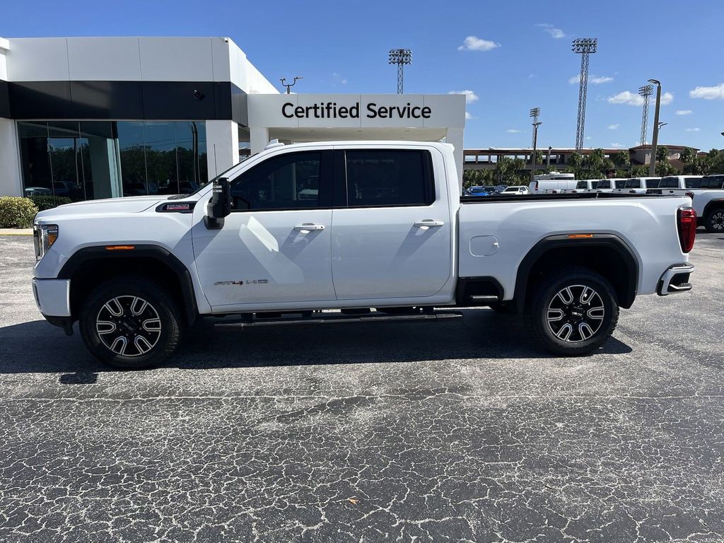 2022 GMC Sierra 2500HD AT4 9