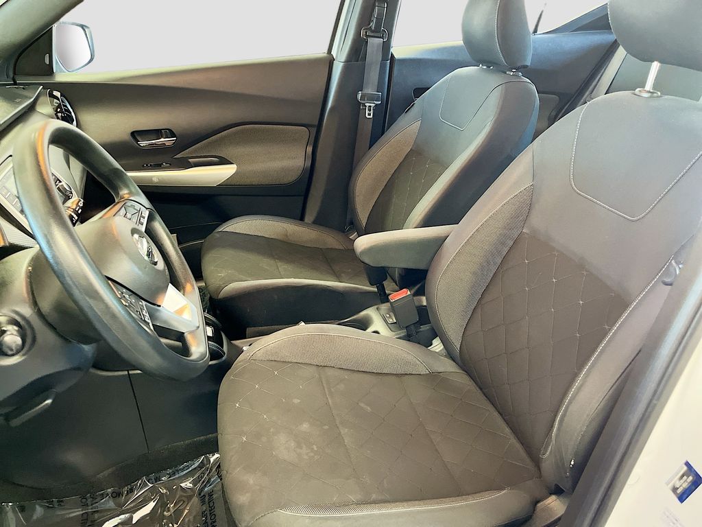 Used 2019 White Nissan SV image 19