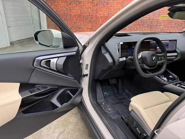 Used 2026 Beige BMW 30 xDrive image 9