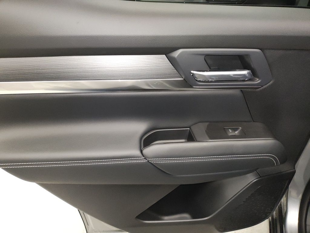 New 2026 Silver GMC Elevation image 28