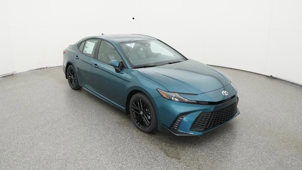 2025 Toyota Camry SE 9