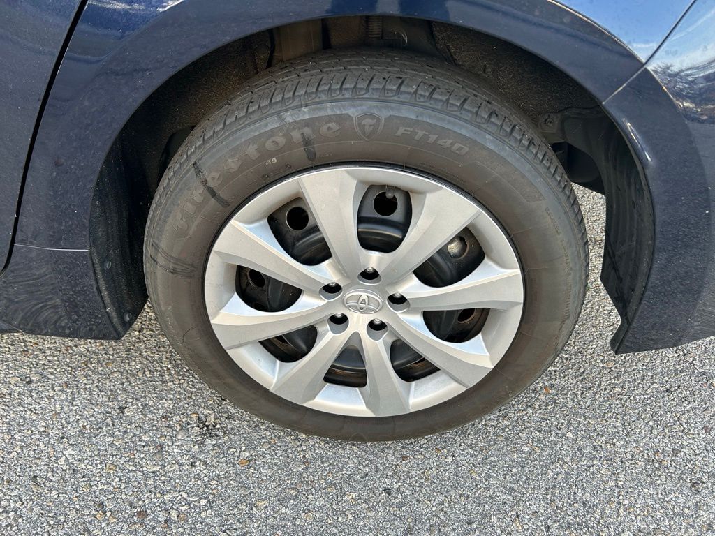 Thumbnail: 2022 Toyota Corolla - 9