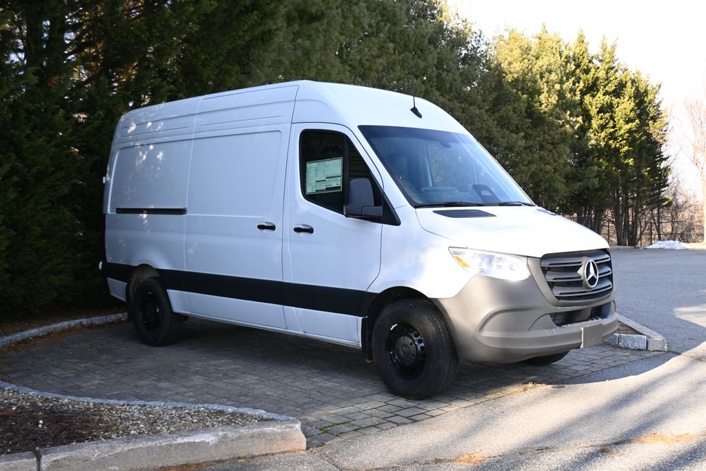 Thumbnail: 2025 Mercedes-Benz Sprinter - 9