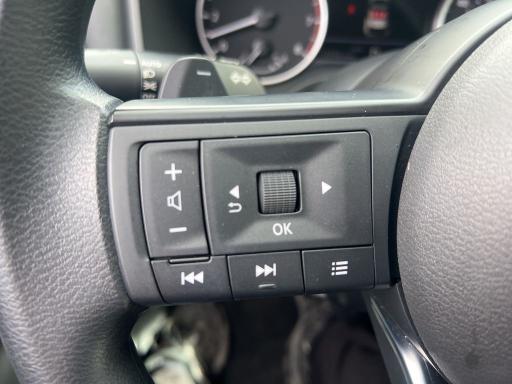 2023 Nissan Rogue S photo