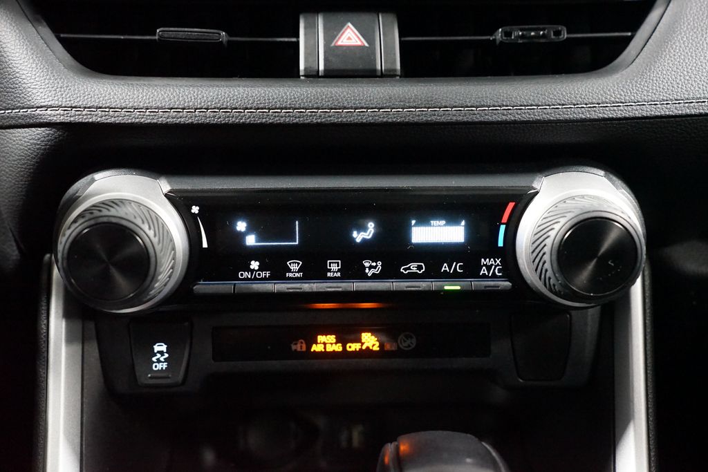 Thumbnail: 2023 Toyota RAV4 - 20