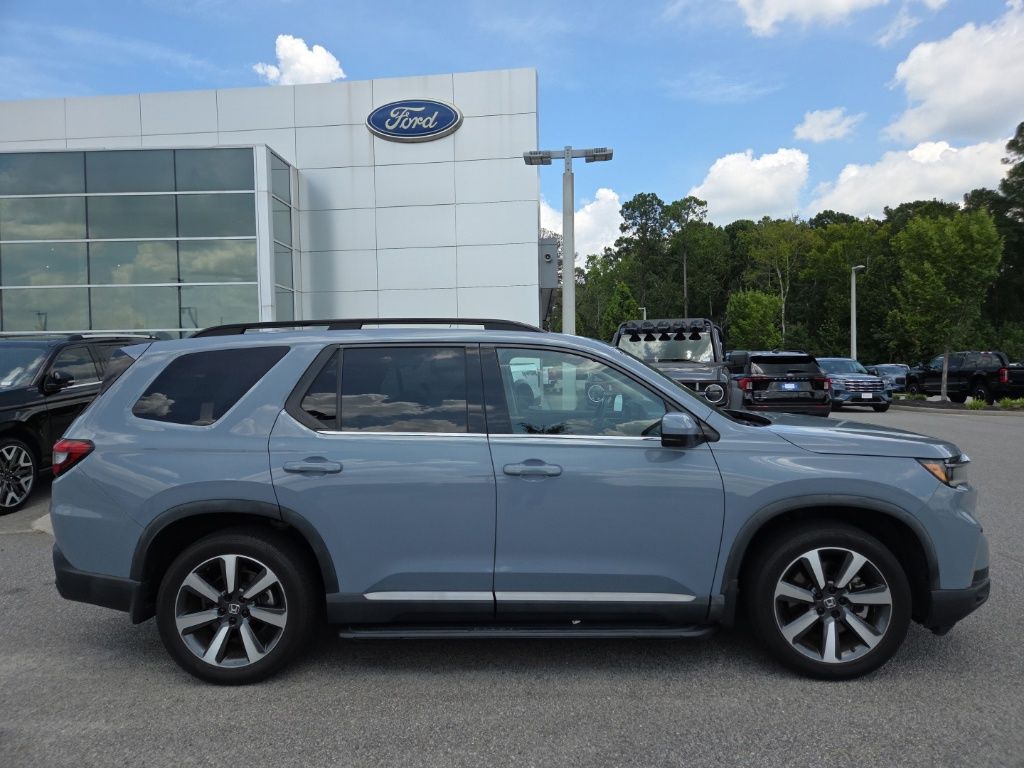 2023 Honda Pilot Touring