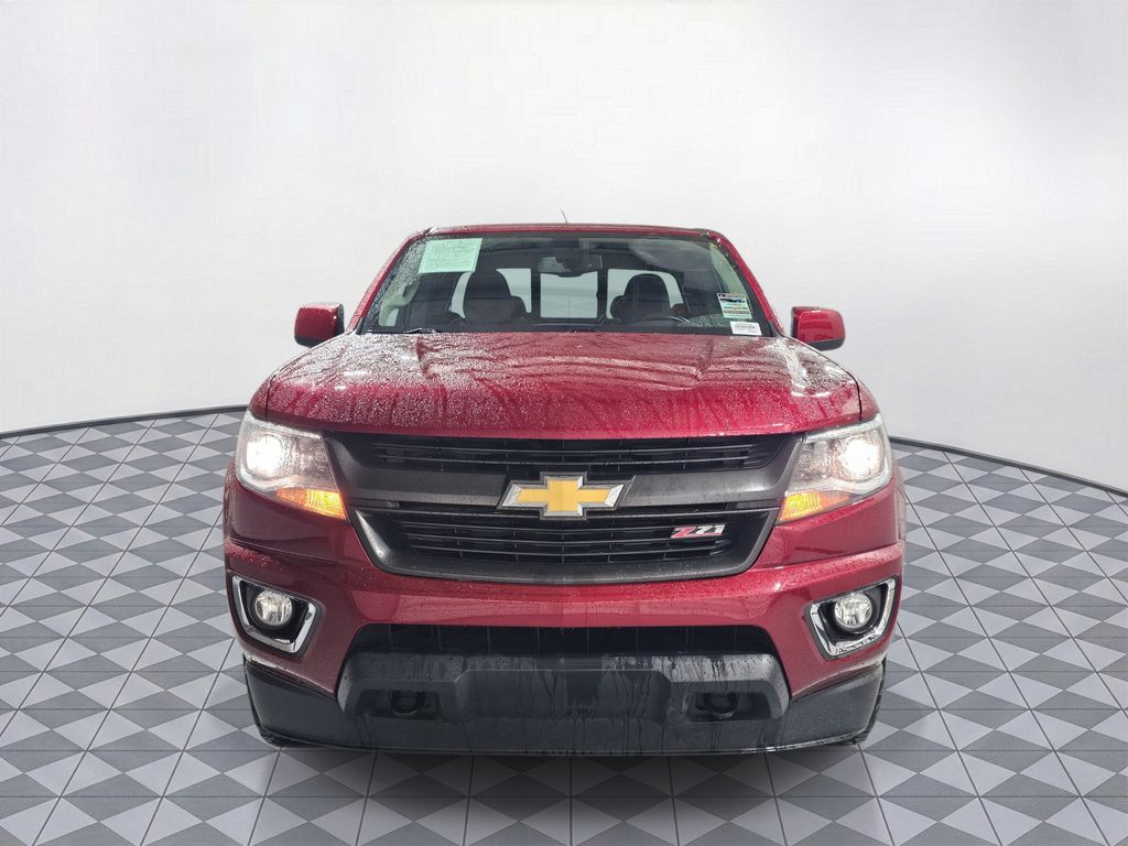 Used 2018 Red Chevrolet Z71 image 2