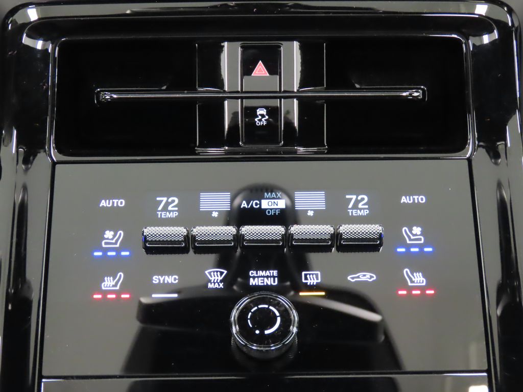 Thumbnail: 2025 Porsche Panamera - 27