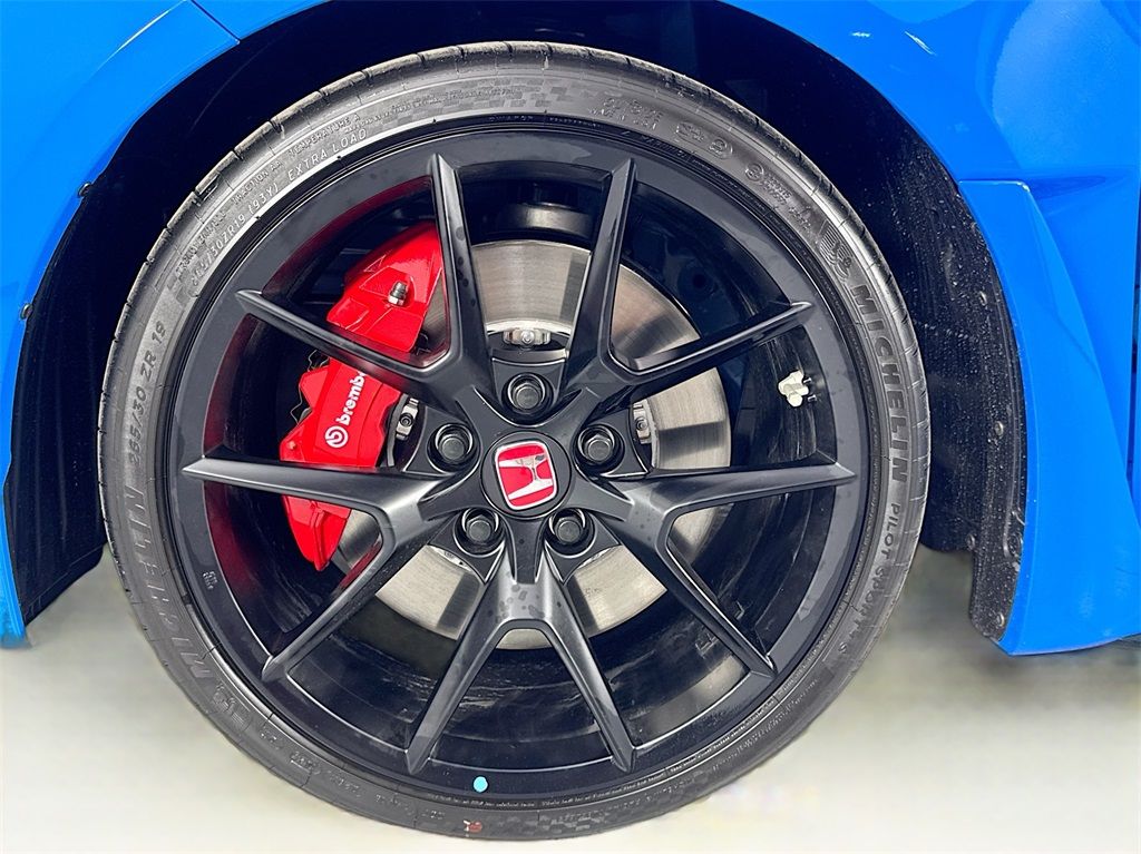 2025 Honda CIVIC TYPE R photo