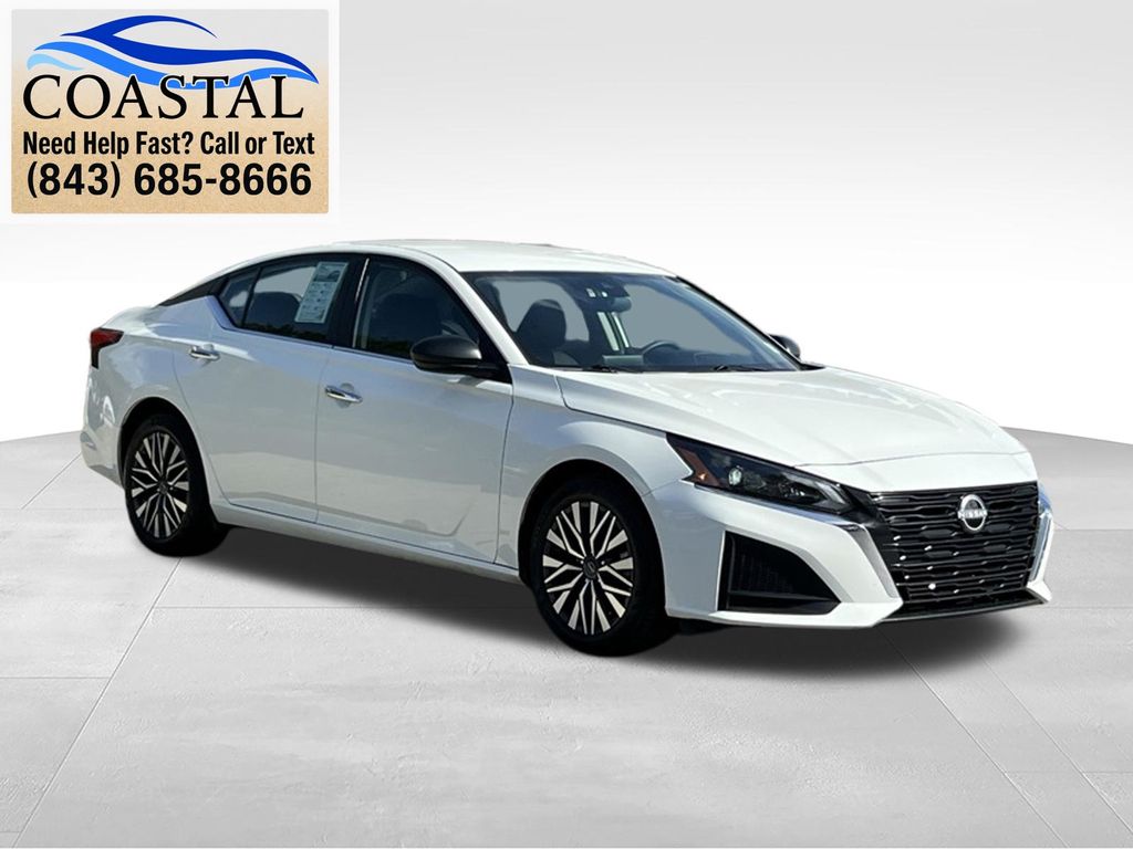 2025 Nissan Altima 2.5 SV - 2