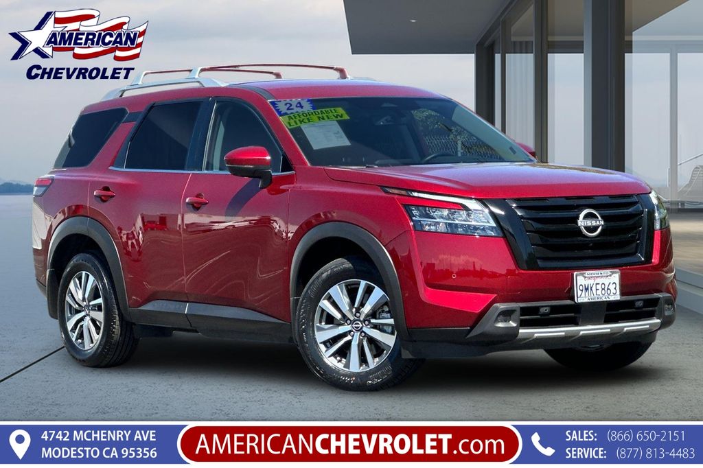 2024 Nissan Pathfinder SL FWD