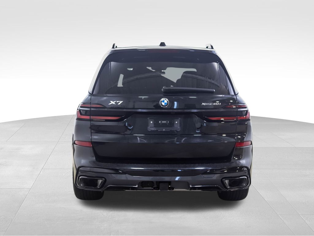Thumbnail: 2025 BMW X7 - 4