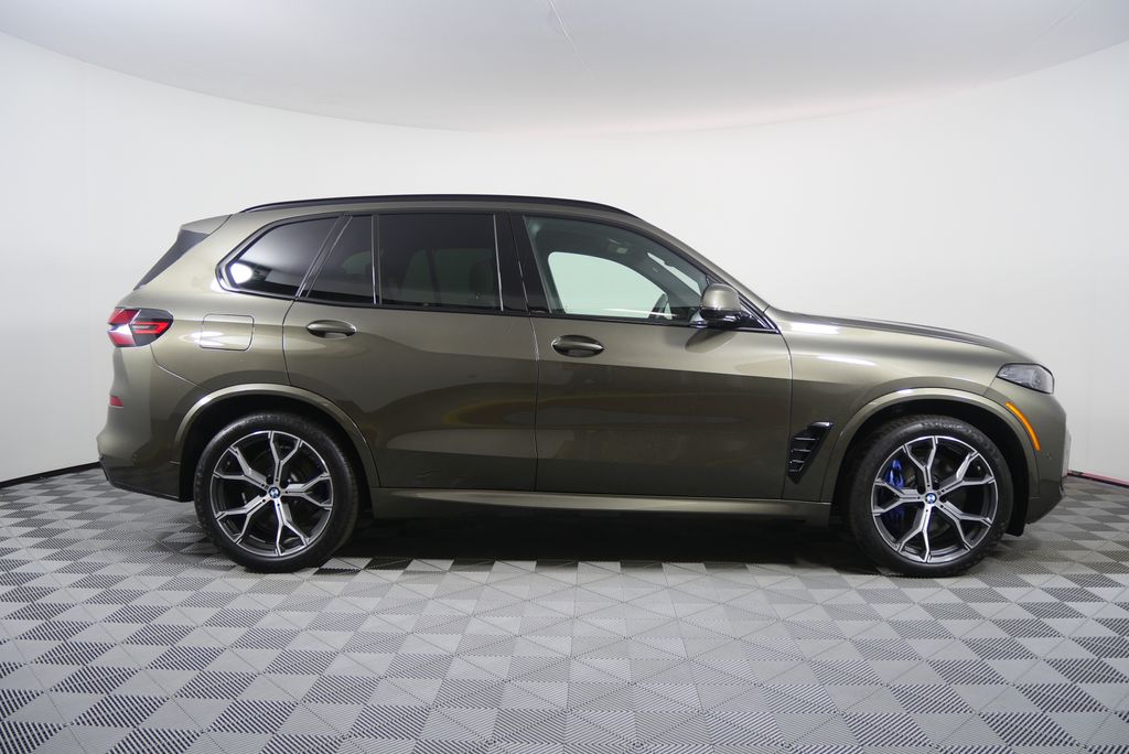 Thumbnail: 2026 BMW X5 - 2