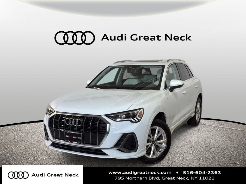 Glacier White Metallic 2024 Audi Q3 quattro Premium S Line 45 TFSI SUV / Crossover All-Wheel Drive 8-Speed Automatic