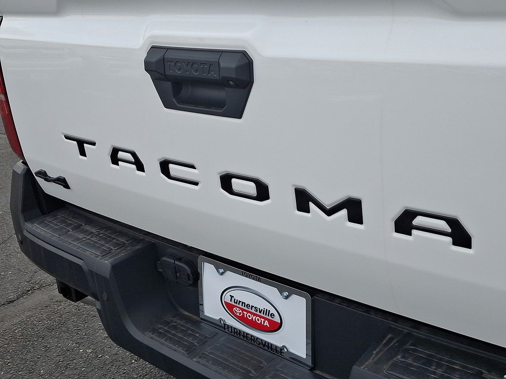 2025 Toyota Tacoma SR 5