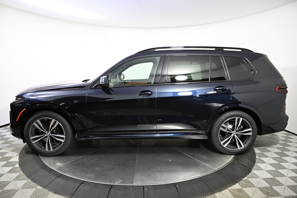 2025 BMW X7 xDrive40i 2